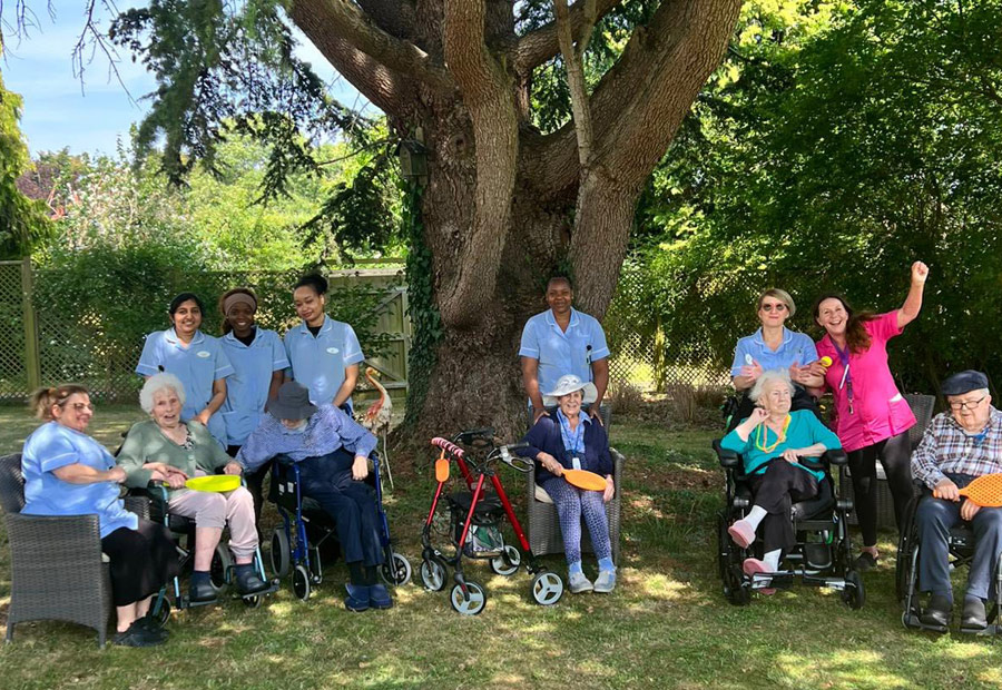 Best Care Home In Buckinghamshire - In The Garden