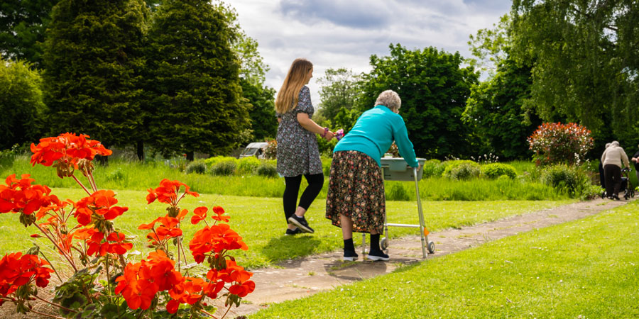 Care Home Near Me - Cassington - Oxfordshire - Churchfields Nursing Home