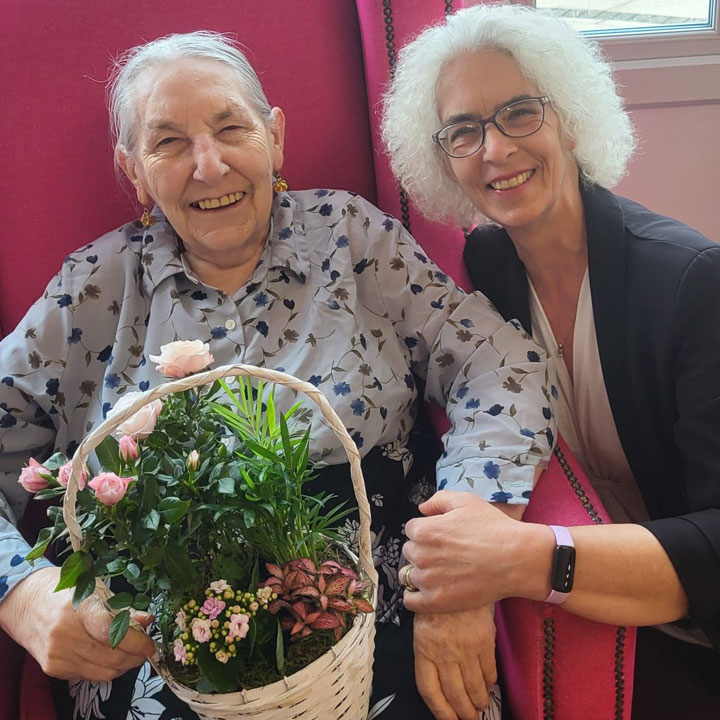 Families Together At Churchfields For Mothers Day