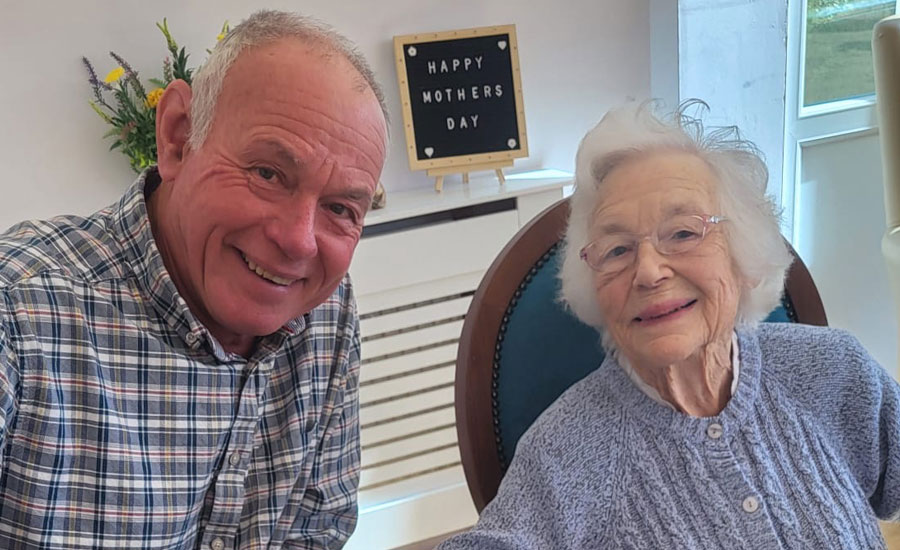 Families Together At Churchfields For Mothers Day