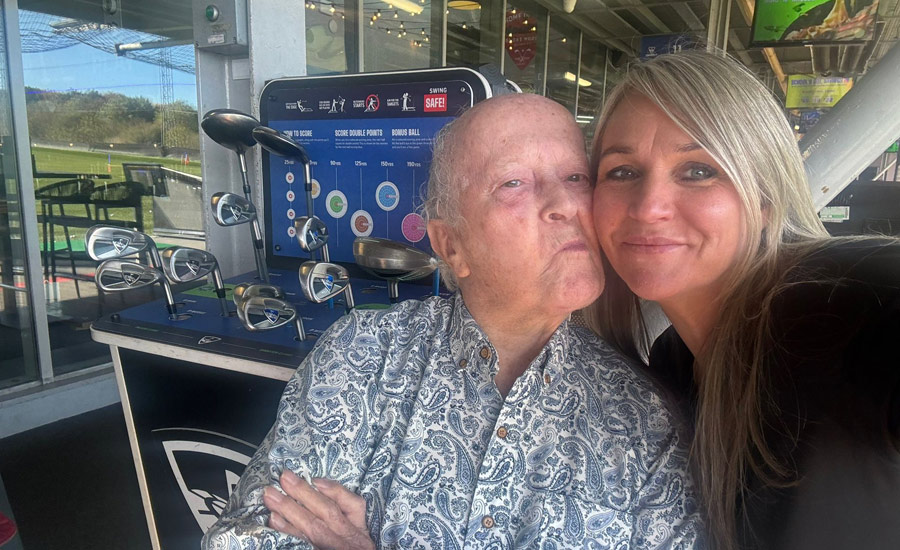 Weald Hall Residents Enjoy A Day Out At Topgolf Chigwell